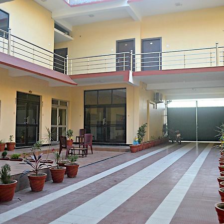 Hotel Bhammars Balangir Ngoại thất bức ảnh