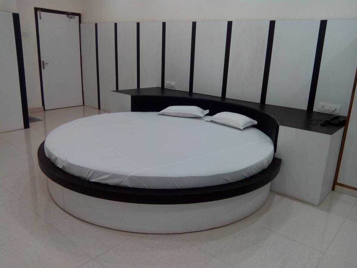 Hotel Bhammars Balangir Phòng bức ảnh