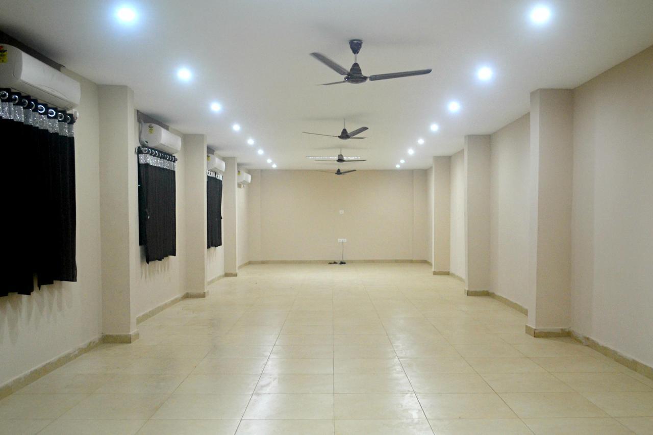 Hotel Bhammars Balangir Ngoại thất bức ảnh