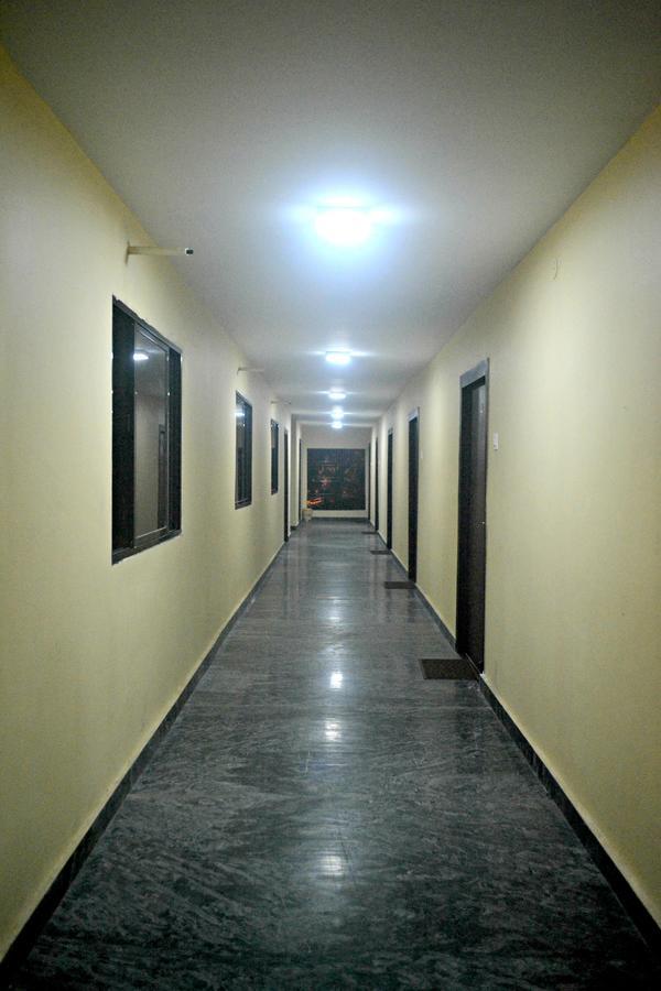 Hotel Bhammars Balangir Ngoại thất bức ảnh
